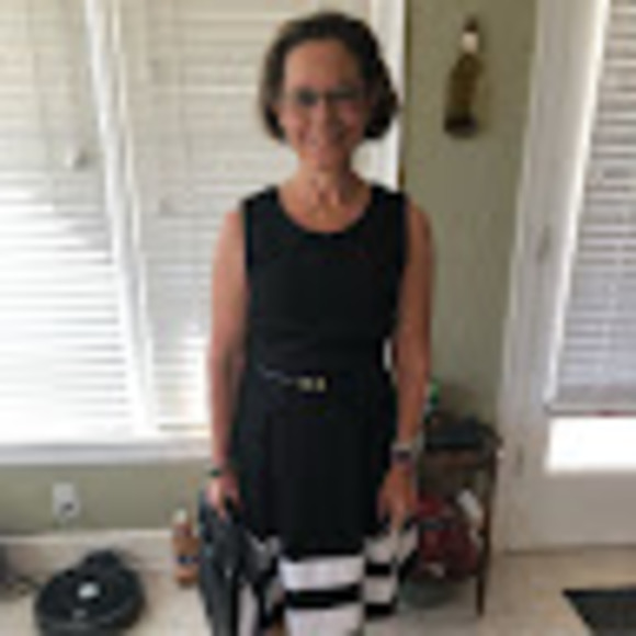 Meet your Posher, Lisa - Picture 1 of 1